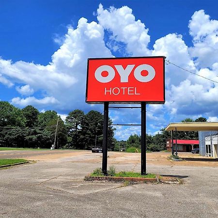 Oyo Hotel Holly Springs Ms Exterior foto