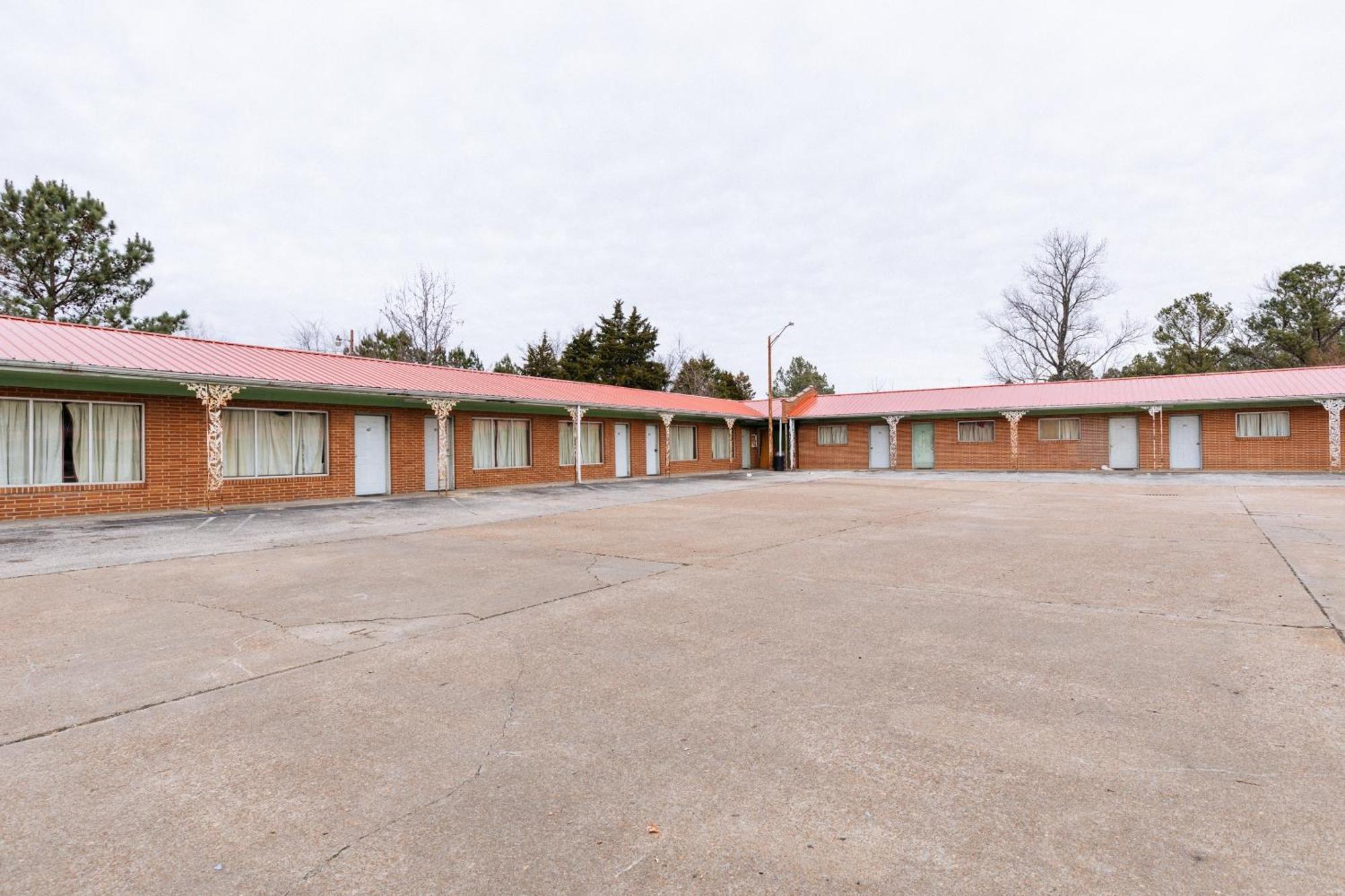 Oyo Hotel Holly Springs Ms Exterior foto